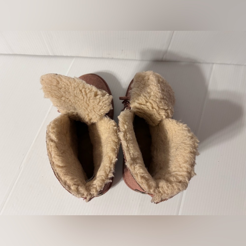 BearPaw pink suede sheepskin/wool lined winter booties women size 7 - Picture 6 of 10